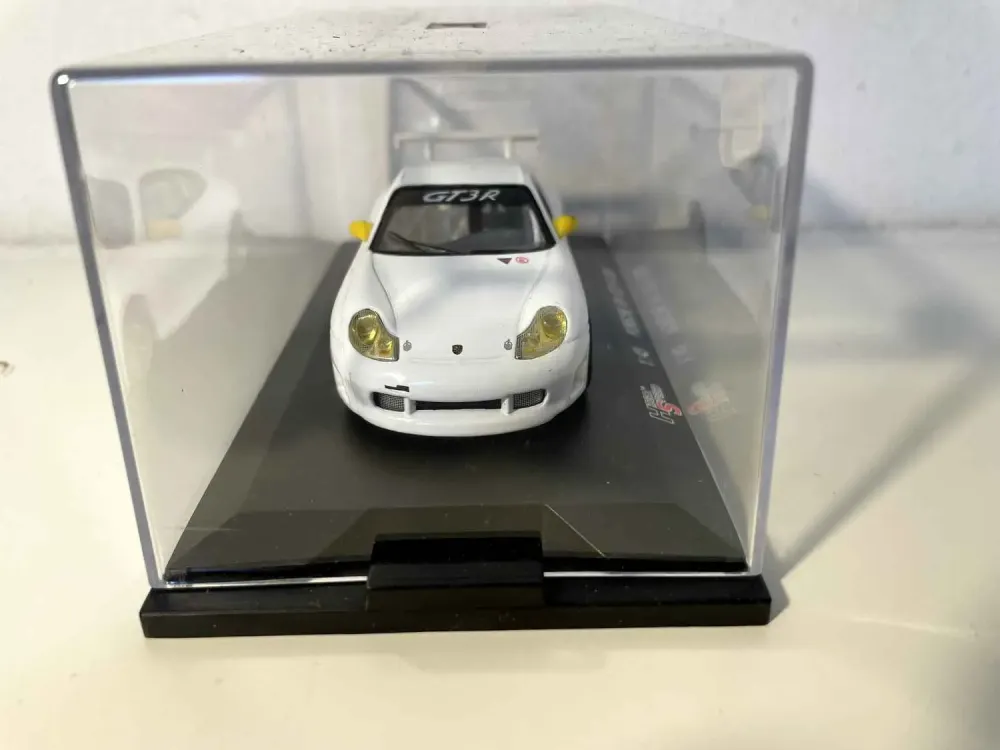 Porsche 911 GT3 R bianca del 2000 (Tauxycars)
