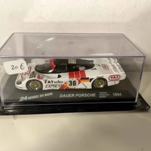 Porsche Dauer bianca e rossa numero 36 (24 Ore di Le Mans 1994)