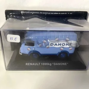 Renault 1000 Kg blu con pubblicità DANONE