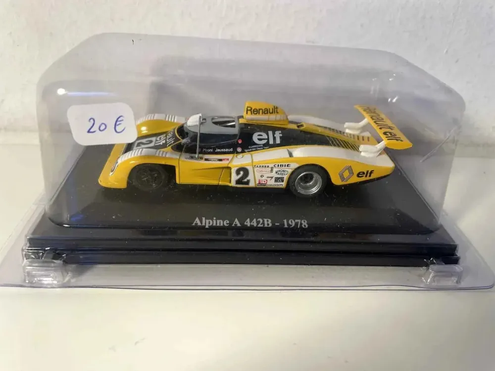 Renault Alpine 442B numero 2 giallo, bianco e nero del 1978