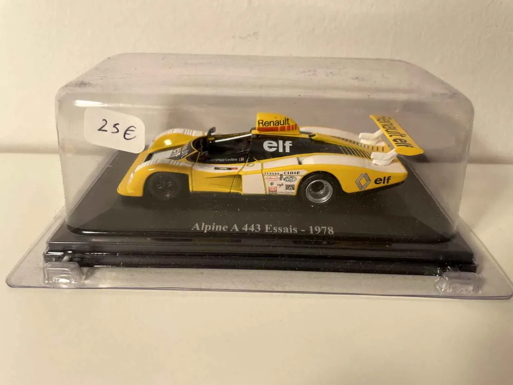 Renault Alpine 443 Test giallo, bianco e nero del 1978