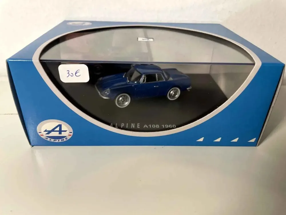Renault Alpine A108 blu del 1960 (cofanetto)