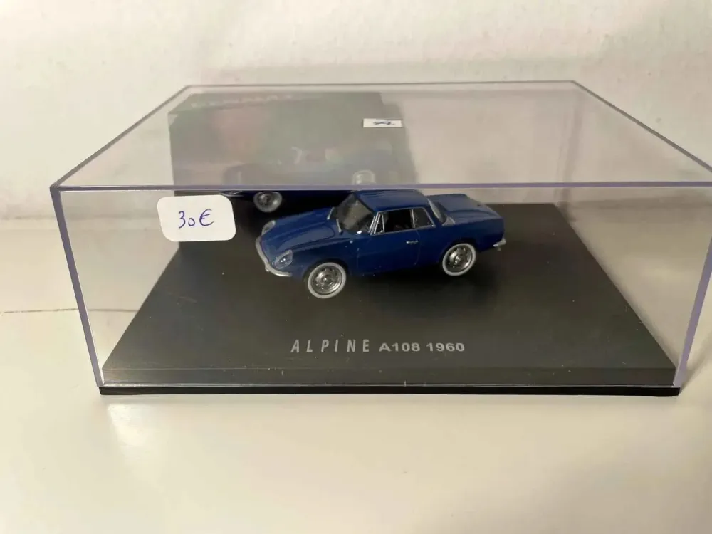 Renault Alpine A108 blu del 1960 (cofanetto)