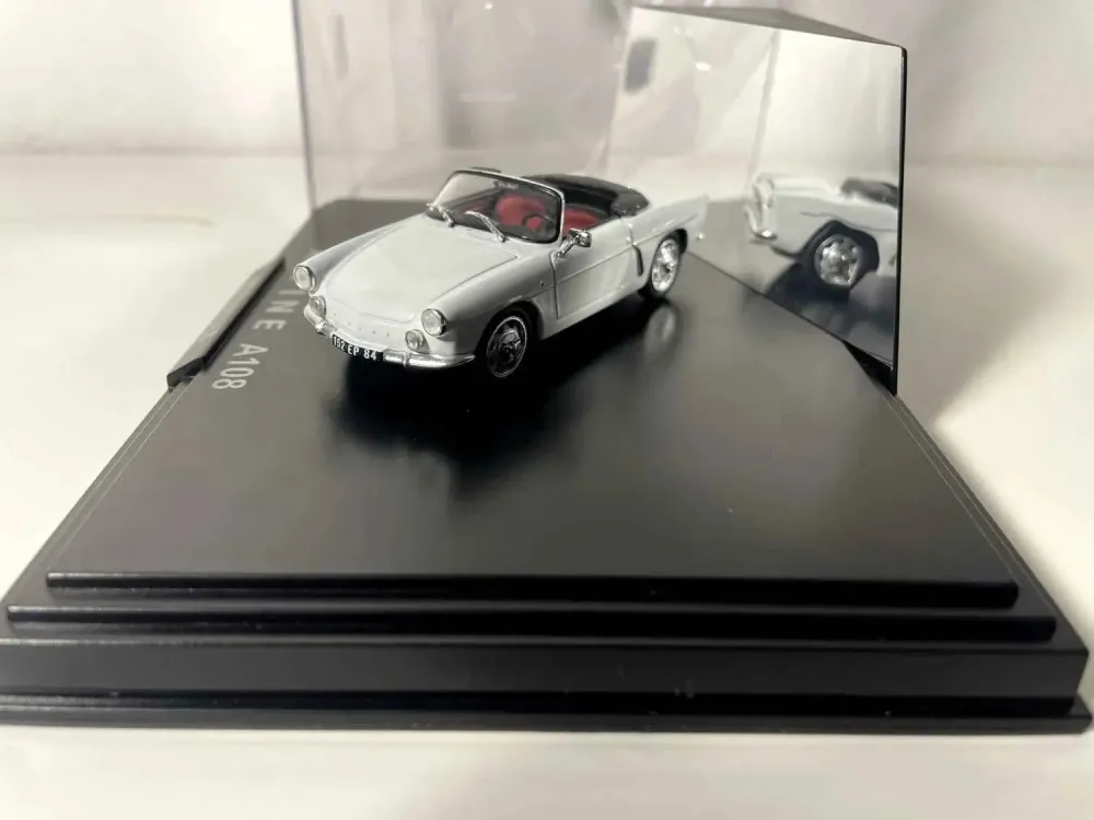 Renault Alpine A108 decappottabile bianca (scatola)
