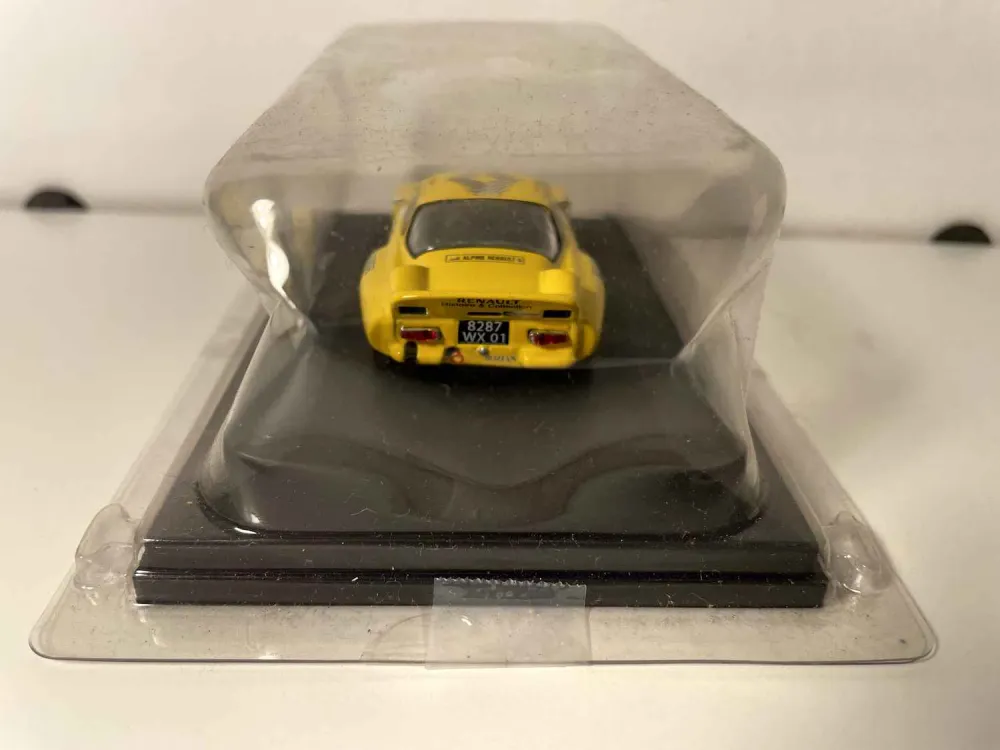 Renault Alpine A110 1800 16S gialla del 1975