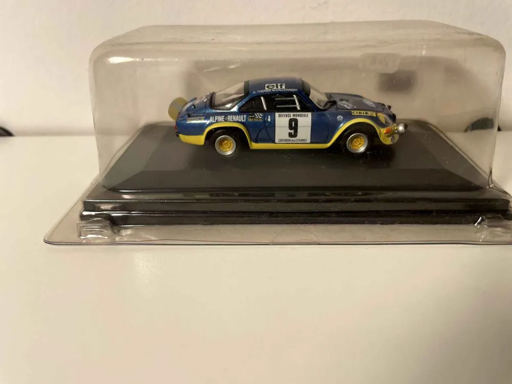 Renault Alpine A110 Turbo blu e gialla numero 9 - Rally delle Cévennes 1972