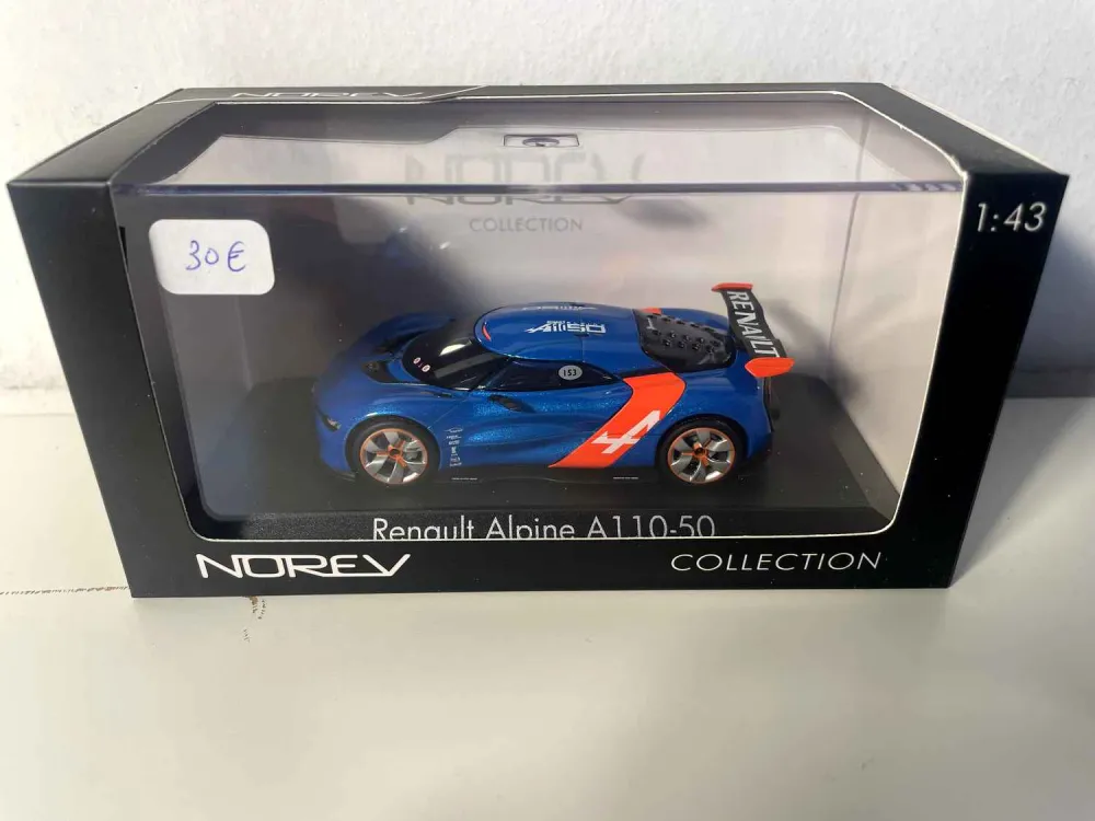 Renault Alpine A110-50 blu e arancione del 2012 (Norev)