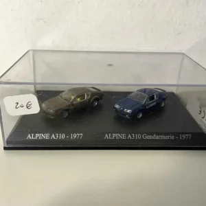 Renault Alpine A310 marrone del 1977 + Renault Alpine A310 blu della Gendarmeria del 1977 (scala HO)