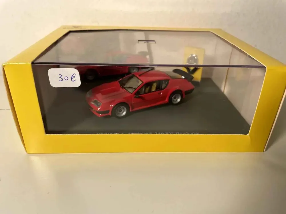 Renault Alpine A310 V6 Pack GT rosso (cofanetto)