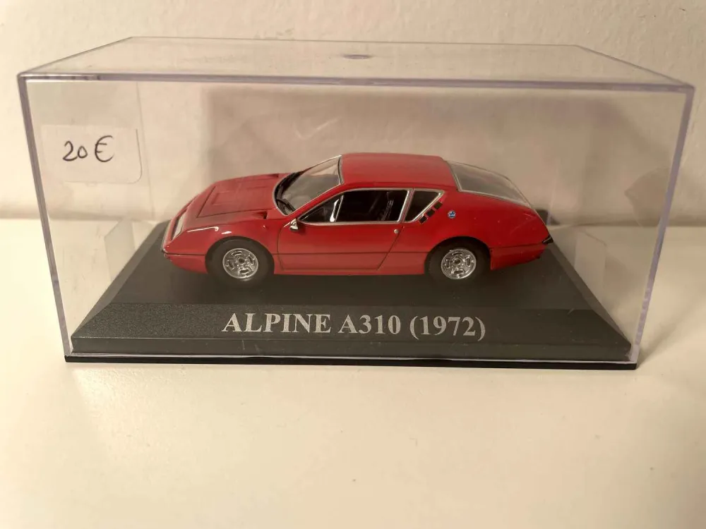 Renault Alpine A310 rossa del 1972