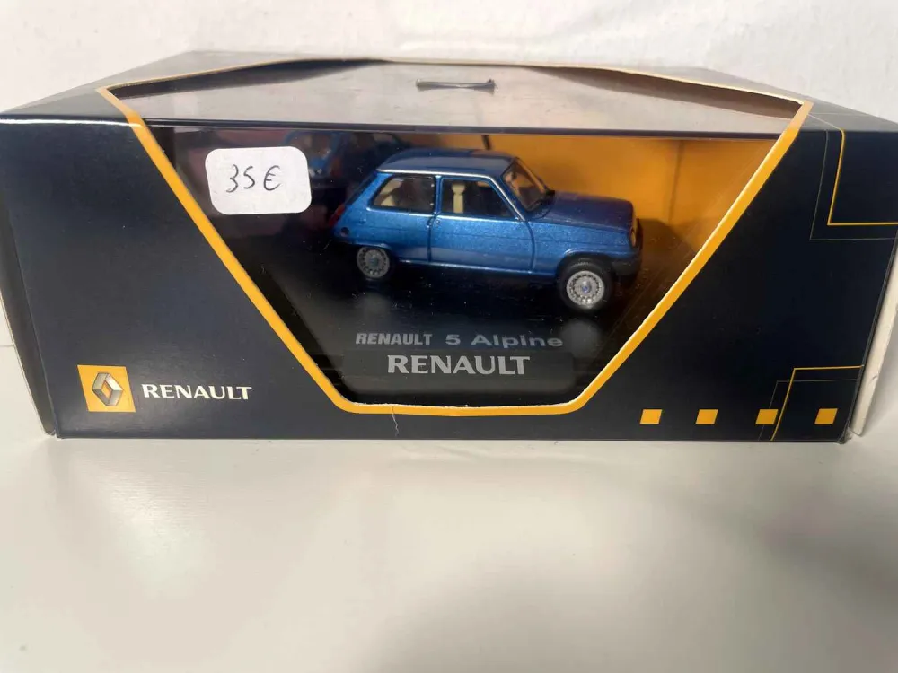 Renault 5 Alpine blu (cofanetto rettangolare)