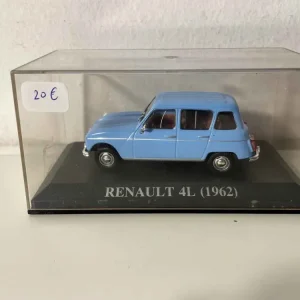 Renault 4L azzurra del 1962