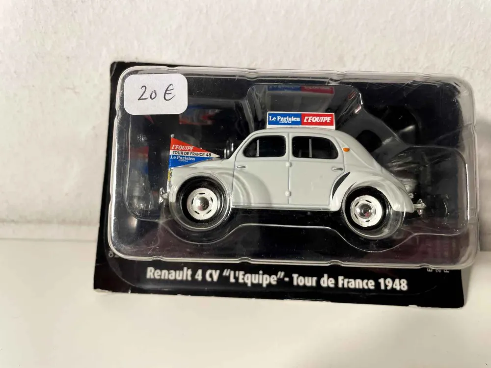 Renault 4 CV bianca "L'Equipe" Tour de France 1948