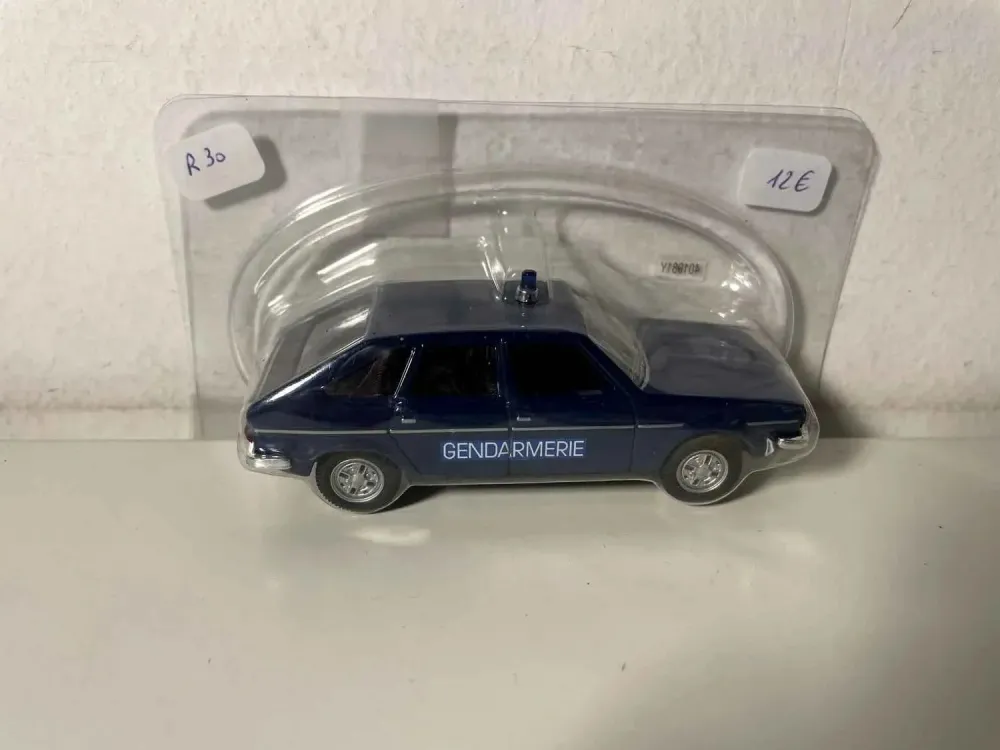 Renault 30 BLU gendarmeria