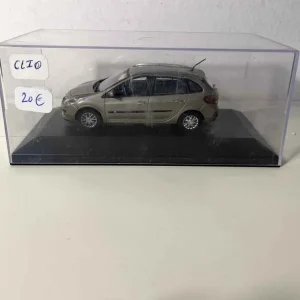 Renault Clio marrone