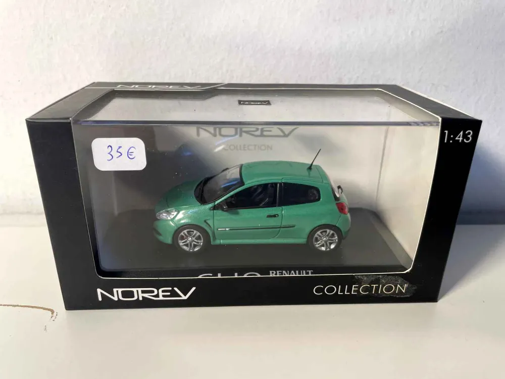 Renault Clio Sport (Clio RS) verde (Norev)