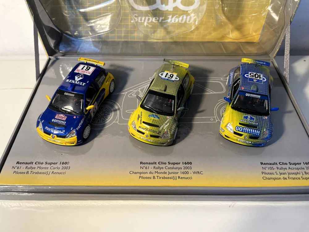 Renault Clio Super 1600 (set da collezione con 3 auto)