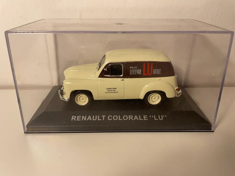 Renault Colorale beige e marrone con pubblicità LU (Lefèvre e Utile)