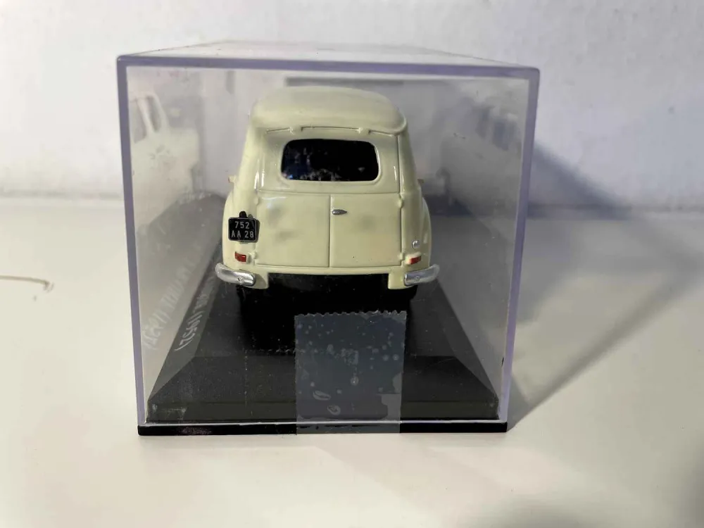 Renault Colorale Prairie crema del 1952