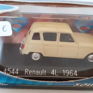 Renault 4L crema o verde anice del 1964 (scatola blu)