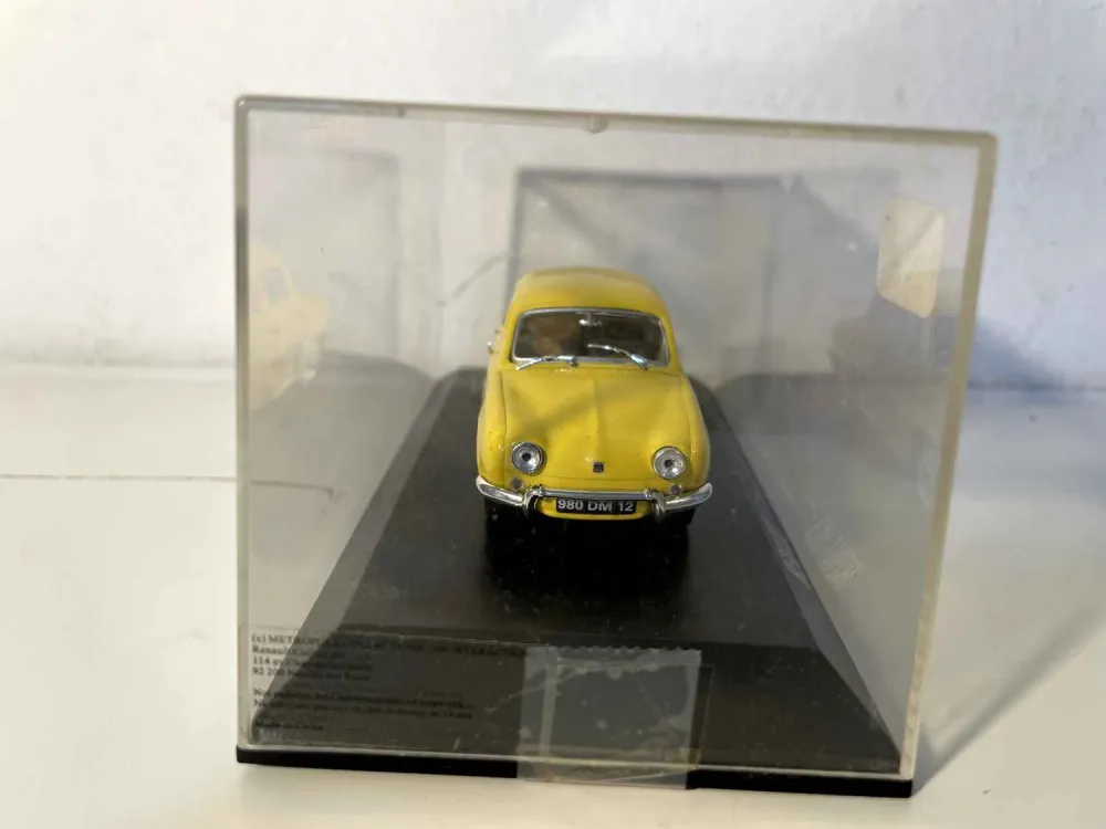 Renault Dauphine gialla del 1961