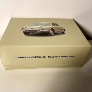 Renault Dauphine marrone (anniversario fissato per il 50° anniversario della Dauphine)