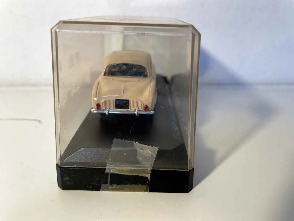 Renault Dauphine tetto apribile marrone Solido riferimento 4542