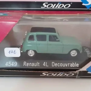 Renault 4L decappottabile verde con tetto nero