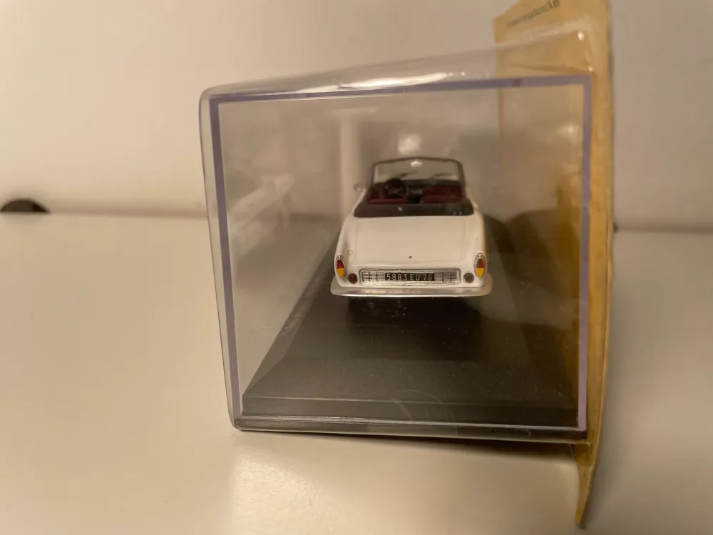 Renault Floride decappottabile bianca del 1959