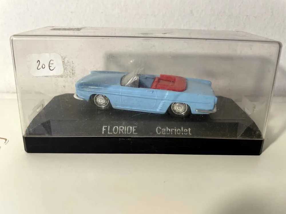 Renault Floride decappottabile blu