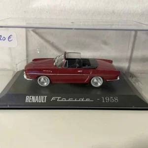 Renault Floride decappottabile del 1958 color bordeaux