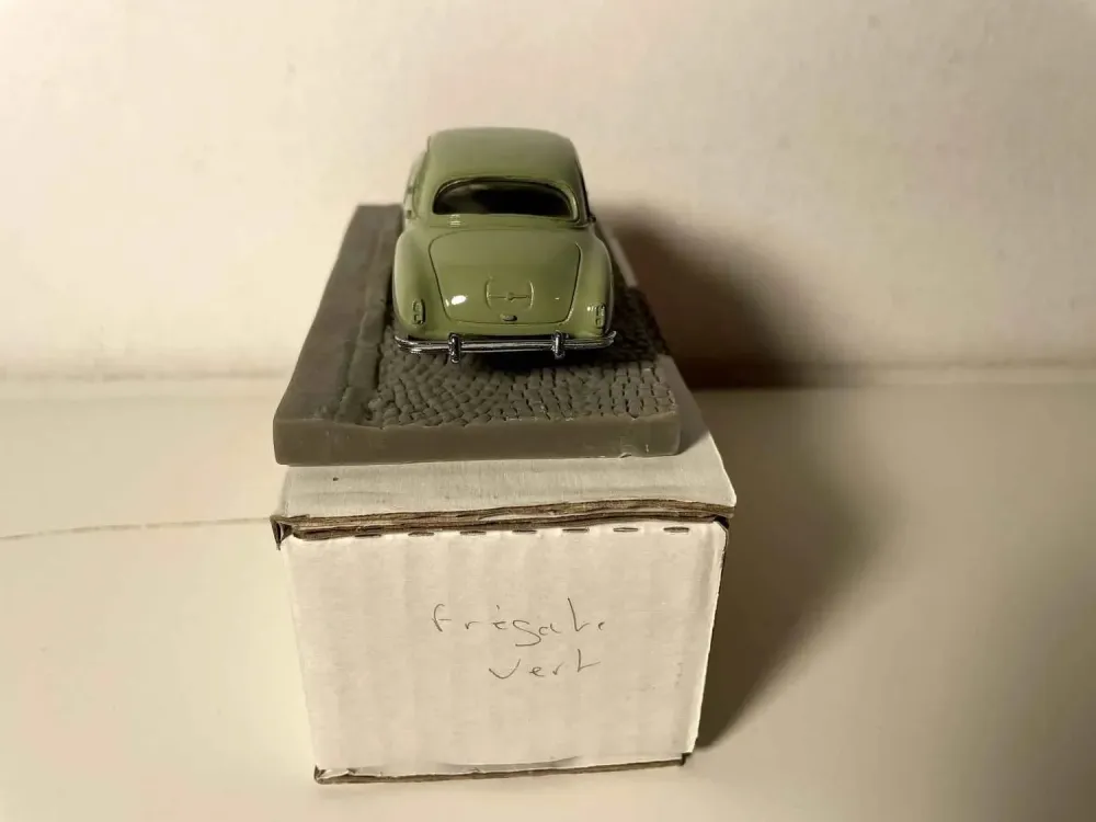 Renault Frégate Amiral verde (scatola di cartone)
