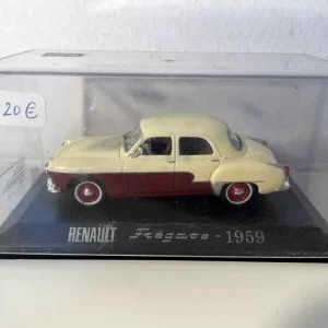 Renault Frégate del 1959 nei colori bordeaux e crema
