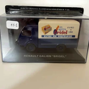 Renault Galion blu e beige con pubblicità BRIDEL