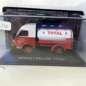 Renault Galion TOTAL rouge et blanc