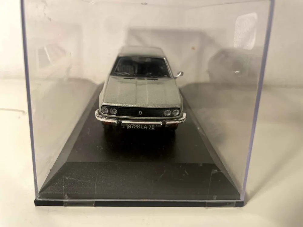 Renault 30 TS grigia del 1975