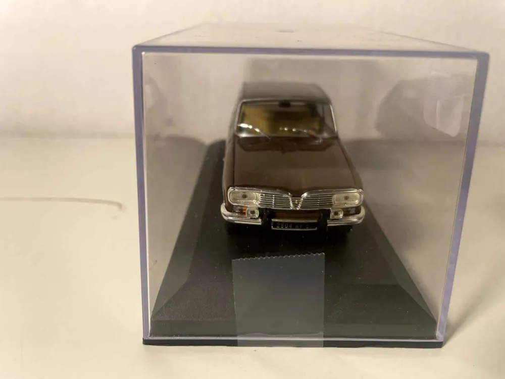 Renault 16 marrone