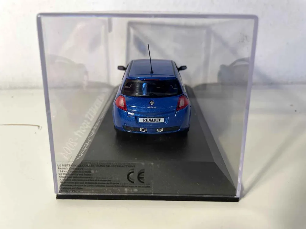 Renault Megane Sport blu del 2004