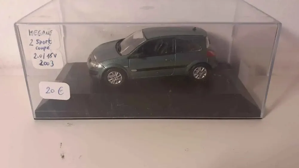Renault Mégane 2 sport coupé 2.0 16v verde del 2003