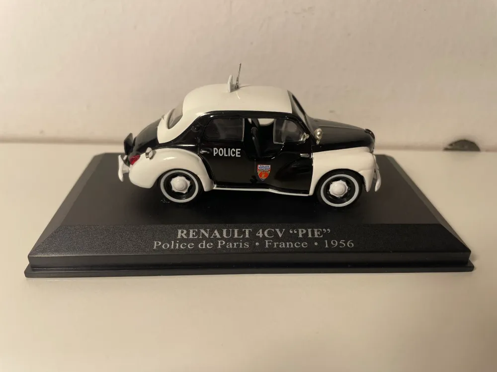 Renault 4 CV "Pie" bianca e nera, POLIZIA di Parigi, 1956