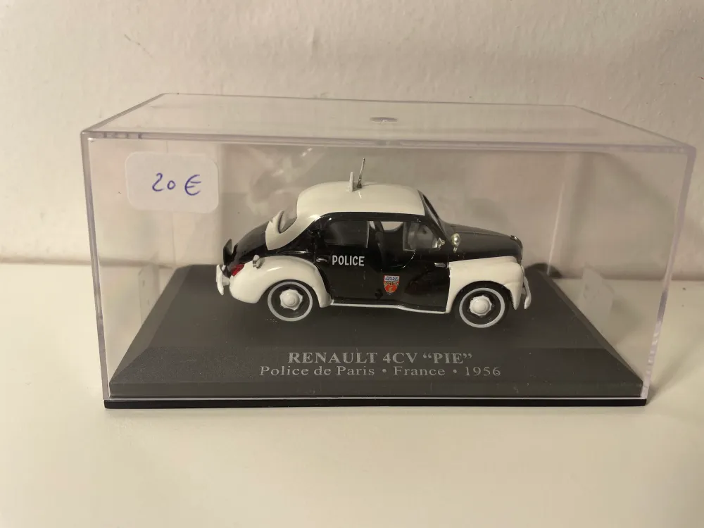 Renault 4 CV "Pie" bianca e nera, POLIZIA di Parigi, 1956