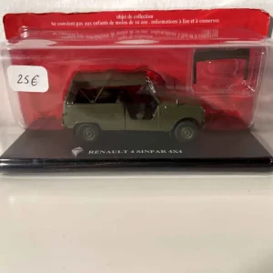 Renault 4 Sinpar 4x4 verte foncée (vert militaire)