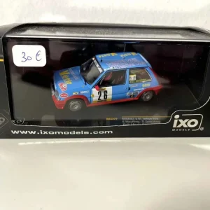 Renault 5 GT Turbo blu e rossa numero 26 - Rally di Monte Carlo 1988 (IXO)