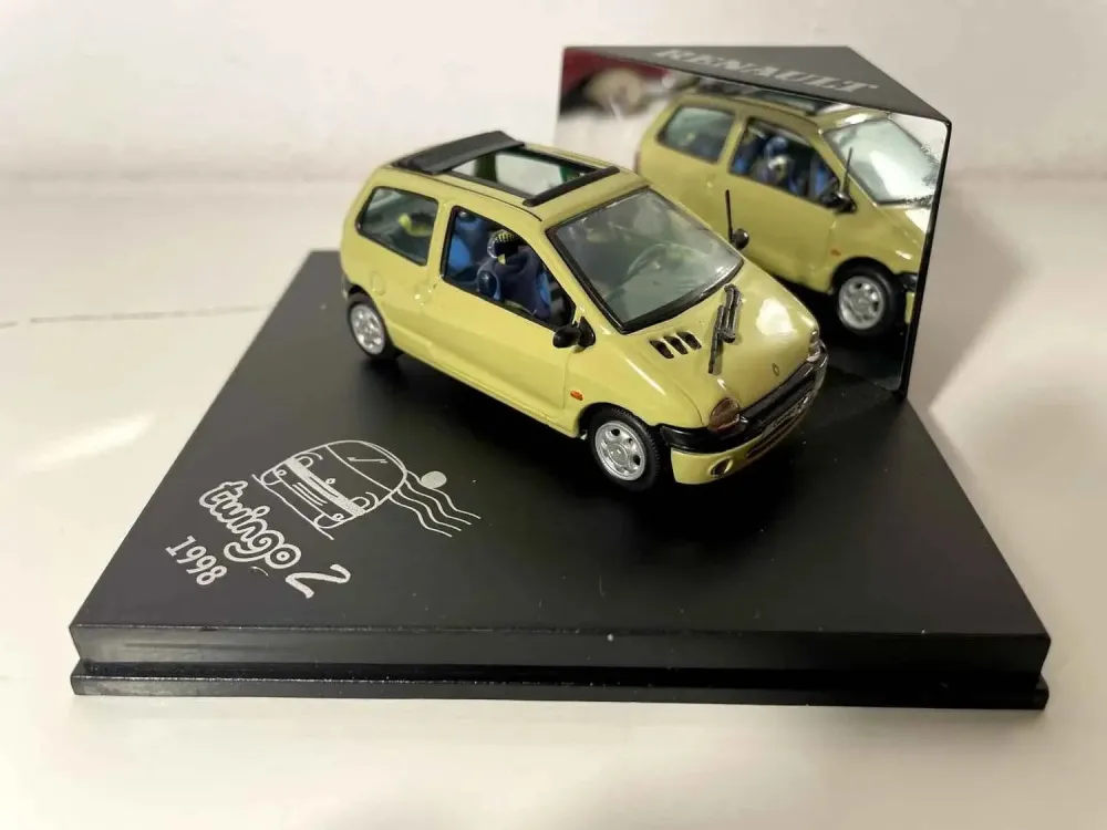 Renault Twingo Z giallo/verde? del 1998 (scatola quadrata)