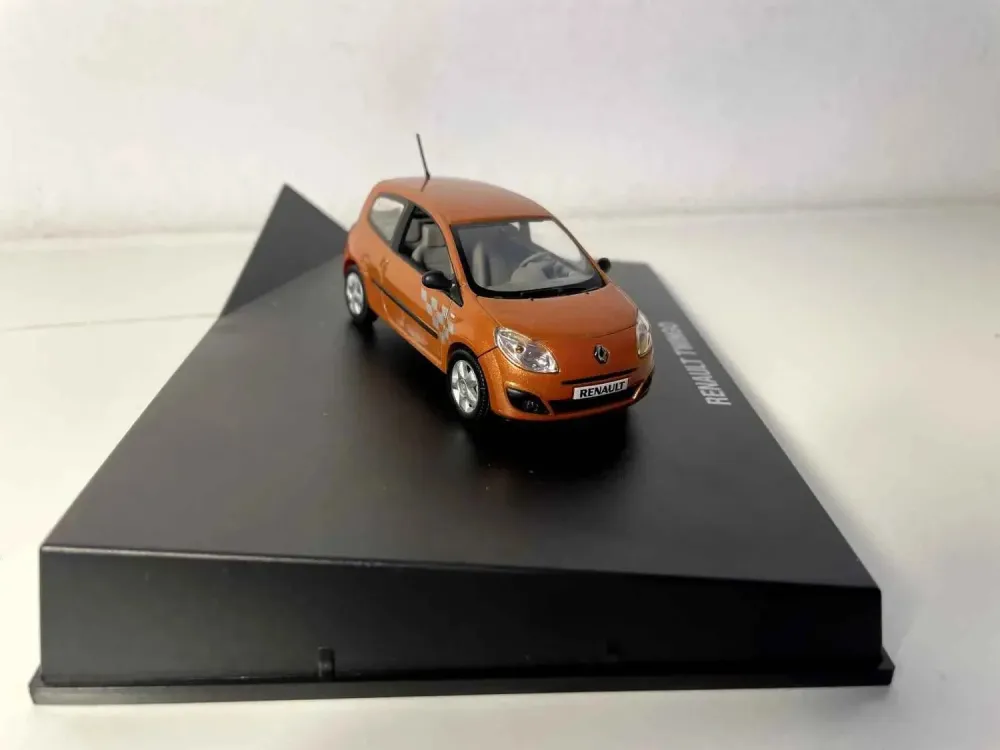 Renault Twingo marrone ( scatola - scatola rettangolare)