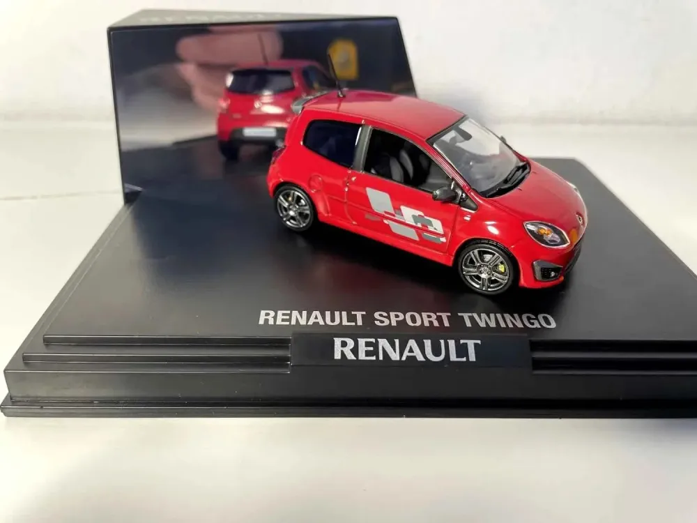 Renault Twingo Sport rossa ( scatola - scatola rettangolare)