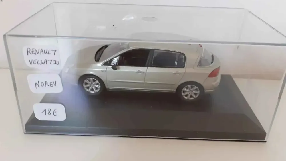 Renault Velsatis grigio-verde del 2001