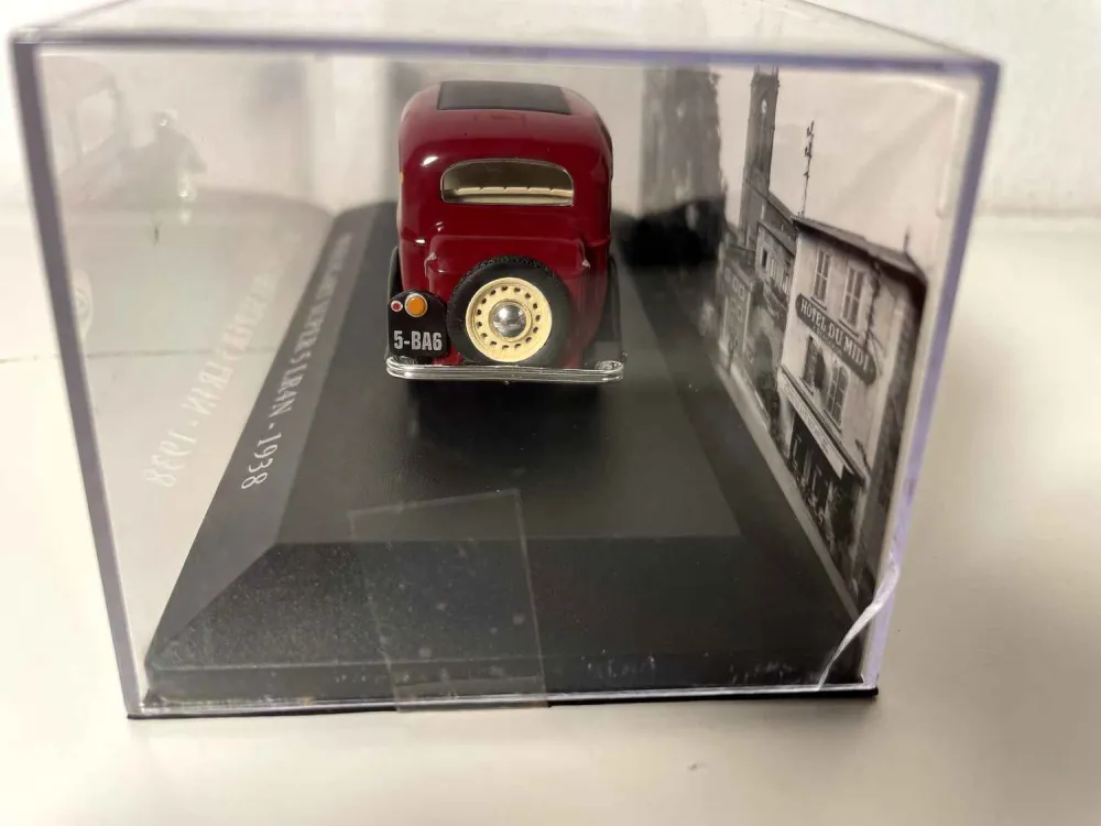 Rosengart Super 5 LR4N Rosso scuro/Borgogna del 1938