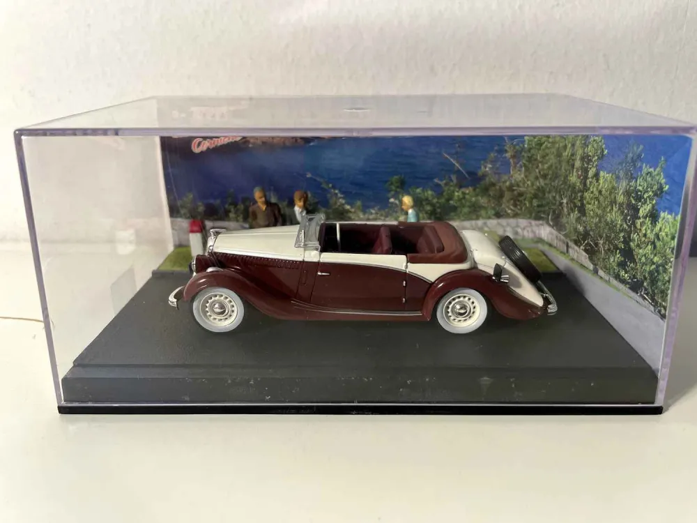 Salmson S4E bordeaux e bianco sporco - La Nationale 7 - La via blu