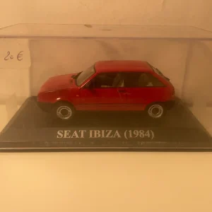 Seat Ibiza rossa del 1984 (scala 1/43)